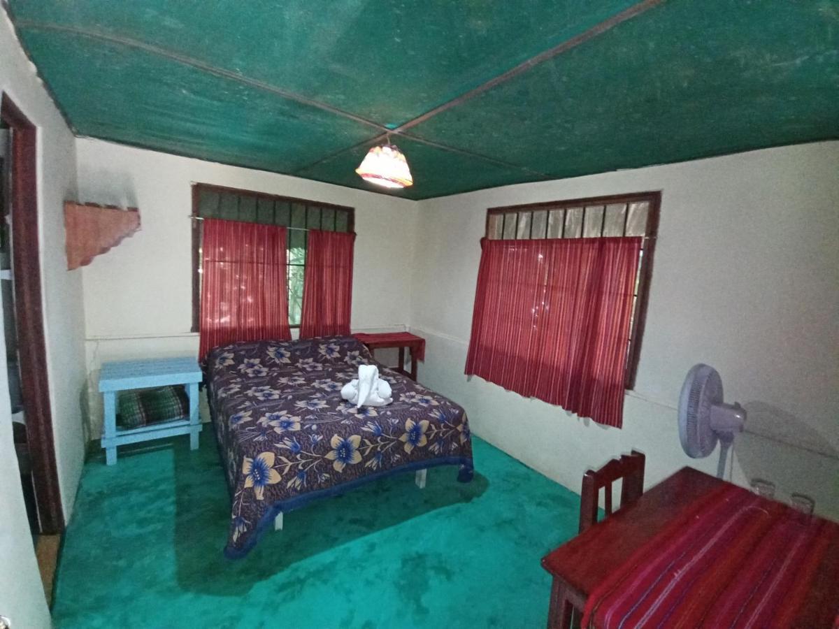 Hotel Cabanas Margarita & Ed Palenque Bagian luar foto