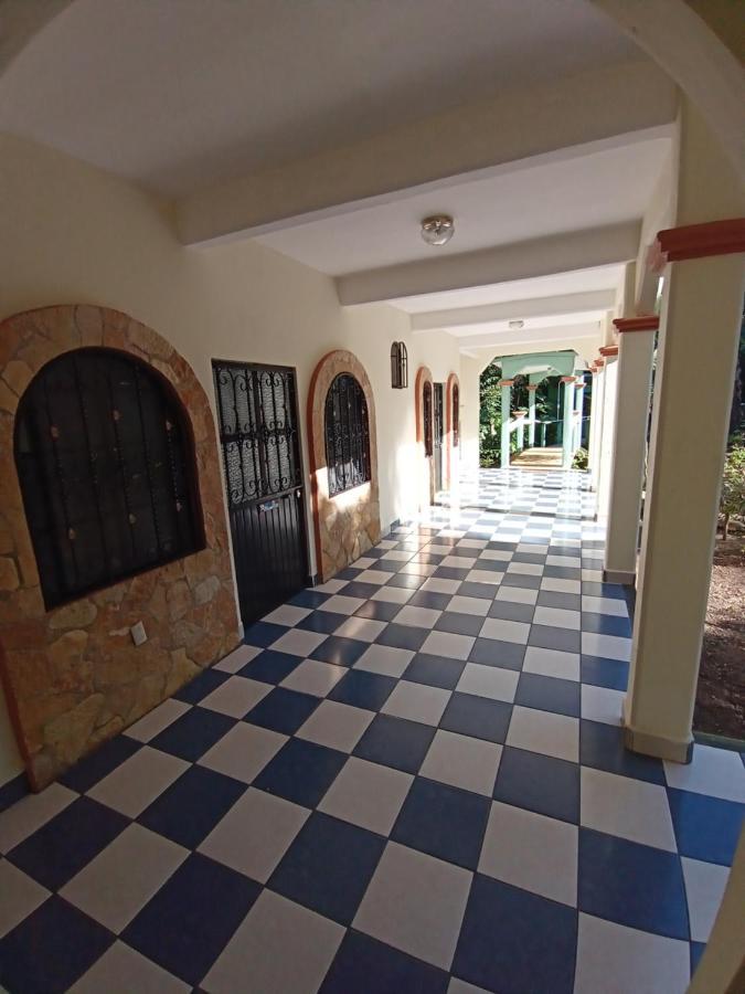 Hotel Cabanas Margarita & Ed Palenque Bagian luar foto